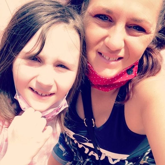 Meet your Posher, Lisa - Picture 6 of 7